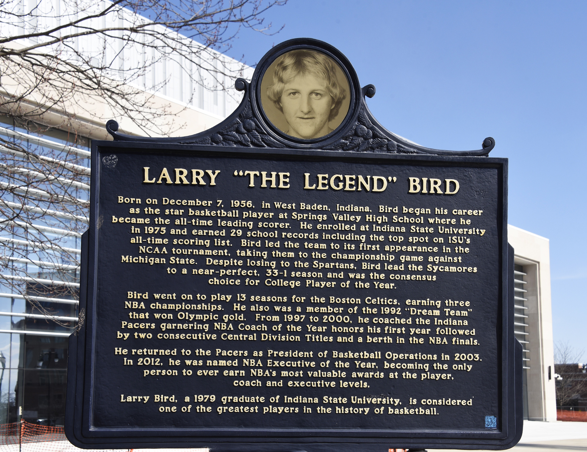 Larry Bird statue and plaque at ISU